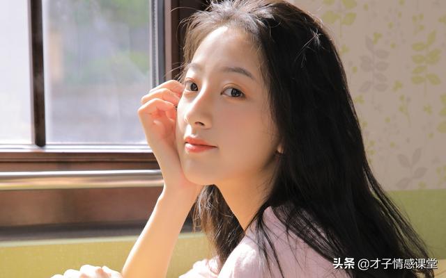 如何让男人舒服(学会这样和男人“调情”,能让他加速心跳?爱情充满新鲜感)