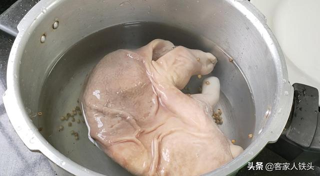 猪肚多少钱一斤2021（猪肚多少钱一斤2021广东）