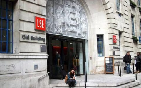 八大传媒学院排名及录取分数（十大传媒大学排名及分数线）