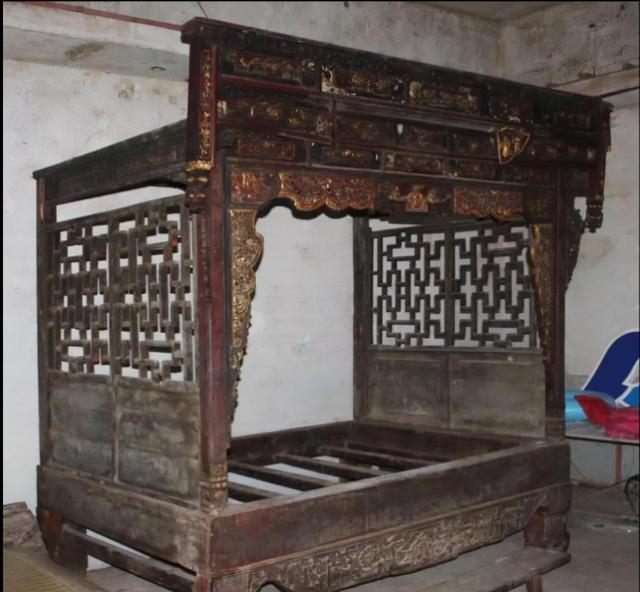 上海老式缝纫机回收价格表上海飞燕（上海牌老式缝纫机回收价格）