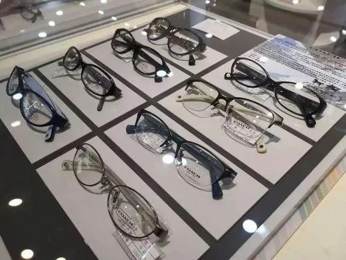 眼镜店为什么这么暴利，有些眼镜店为什么便宜？