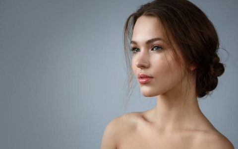 朋友圈都不发的女孩有多难追，不爱发朋友圈的女孩子到底有多难追？