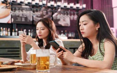 做抖音怎么赚钱，个人做抖音怎么赚钱？